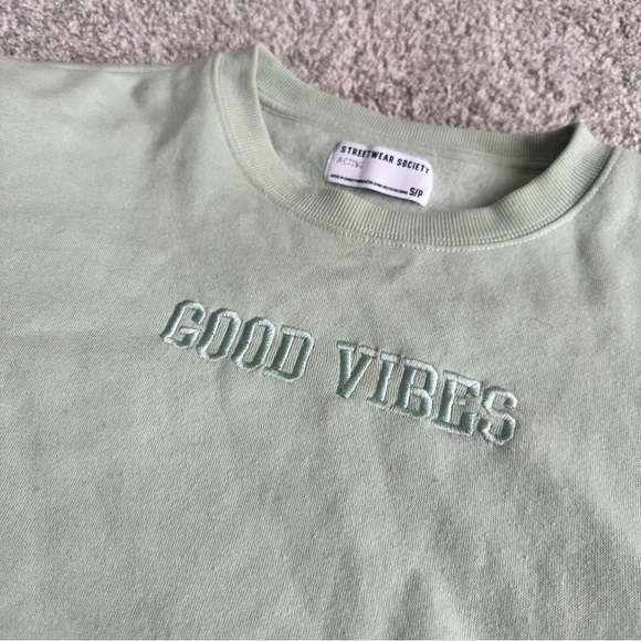 Warm Cropped SweatSuit Matching Co-ord Set / Sweat Shirt / Sweatpants Good Vibes - Picture 2 of 4